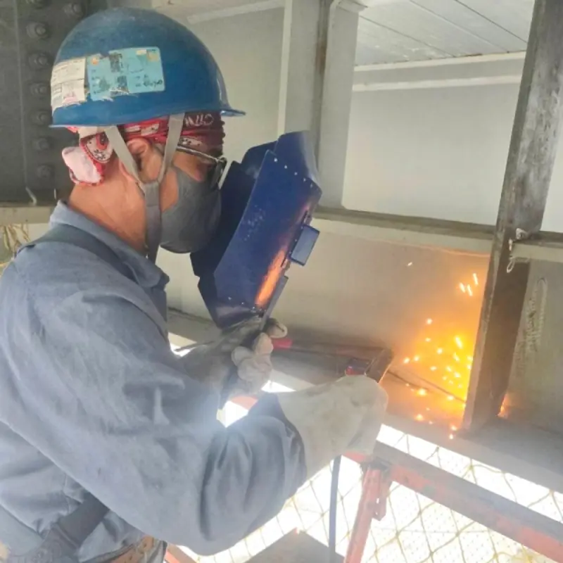 How Welding Sparks and Fumes Impact Lung Health: Practical Protection Tips for Welders